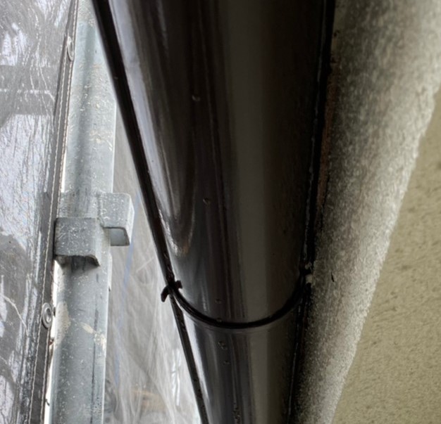 軒樋　塗装完了